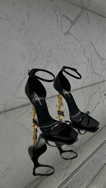 YSL Topuklu Ayakkabı
