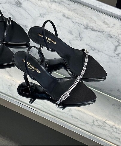 37 Beden siyah Renk Ysl ayakkabı