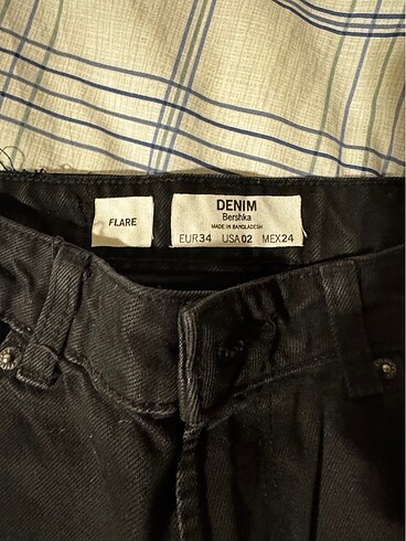 xs Beden siyah Renk Bershka ispanyol paça siyah kot