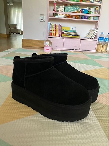 Ultra mini siyah Ugg