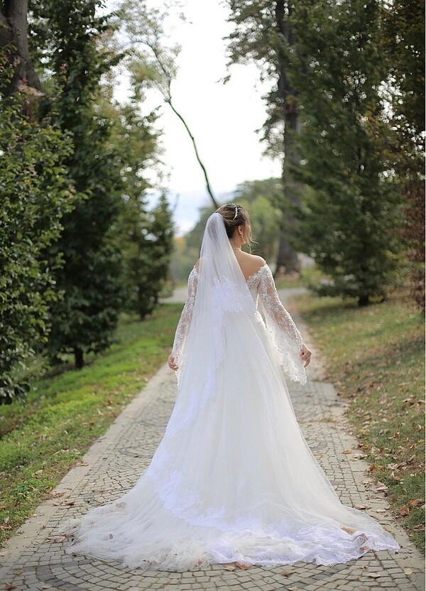 İşlemeli gelinlik - Görsel 2