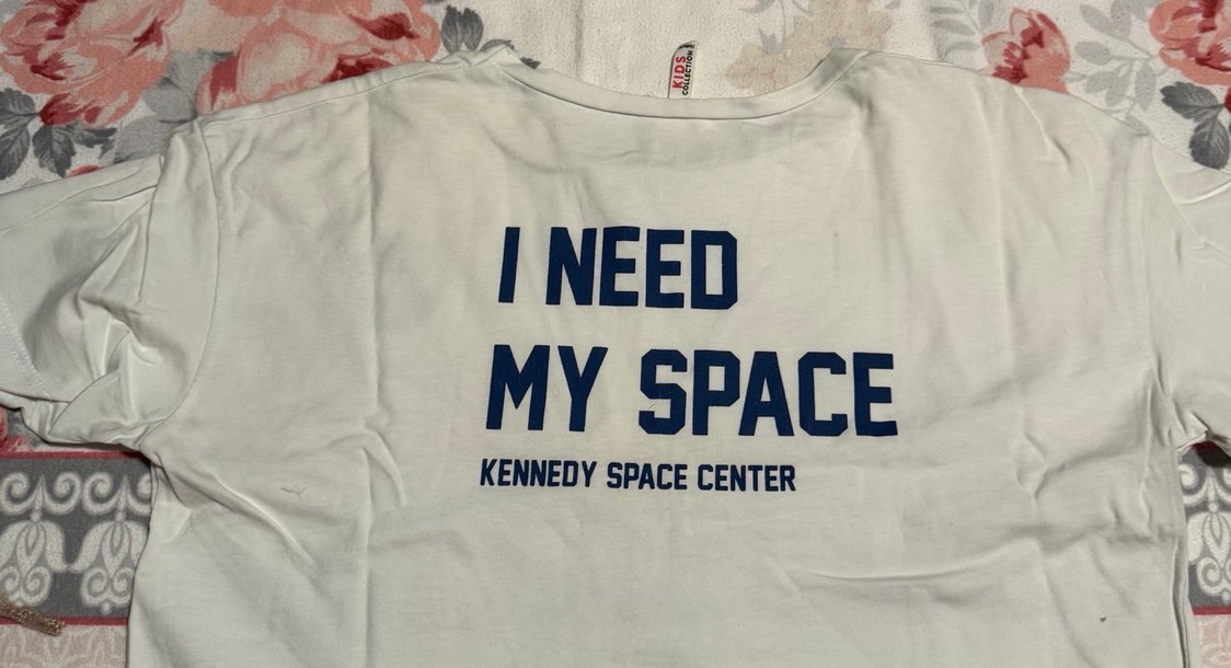 Kız Çocuk NASA Baskılı Beyaz Kısa Kollu Tişört - Görsel 4