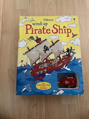 Wind up book pirate ship usborne