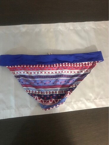 Diğer Bikini altı