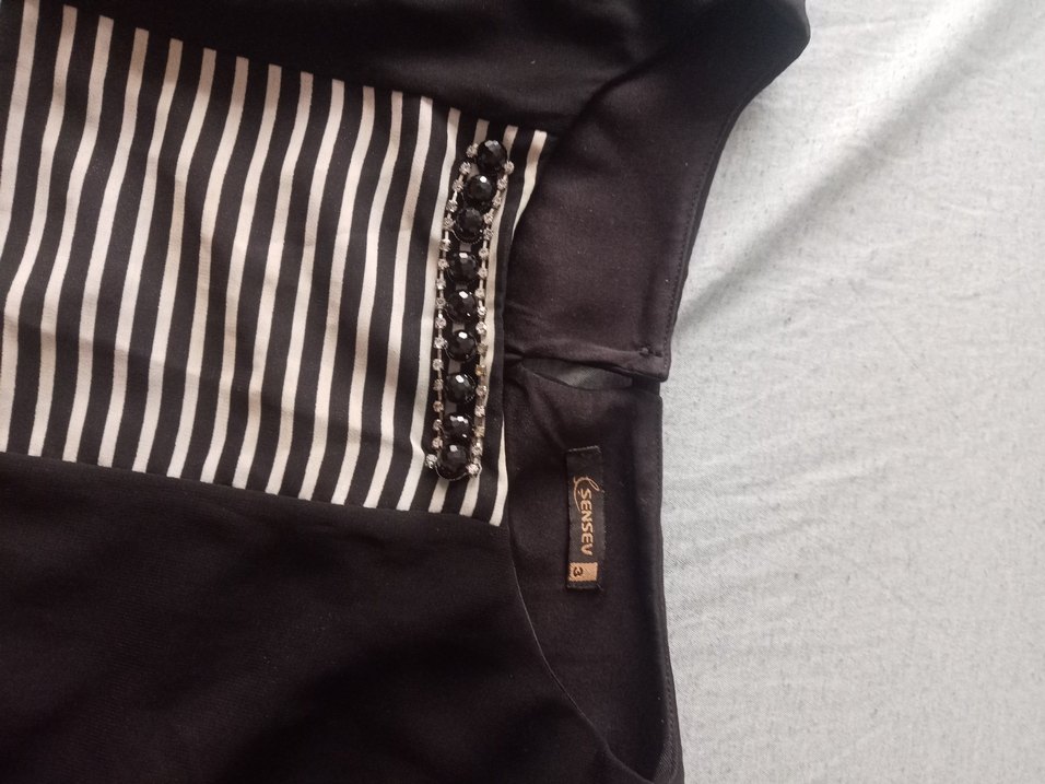 Düğmeli Siyah Beyaz Tunik - Görsel 3