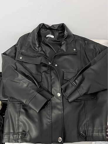 Zara Çıtçıtlı Fermuarlı Deri Ceket