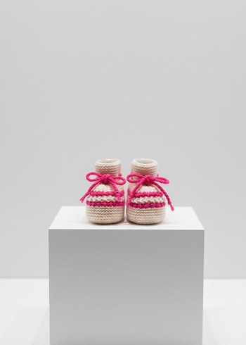 Pembe El Örgüsü Kız Bebek Patik - Görsel 4