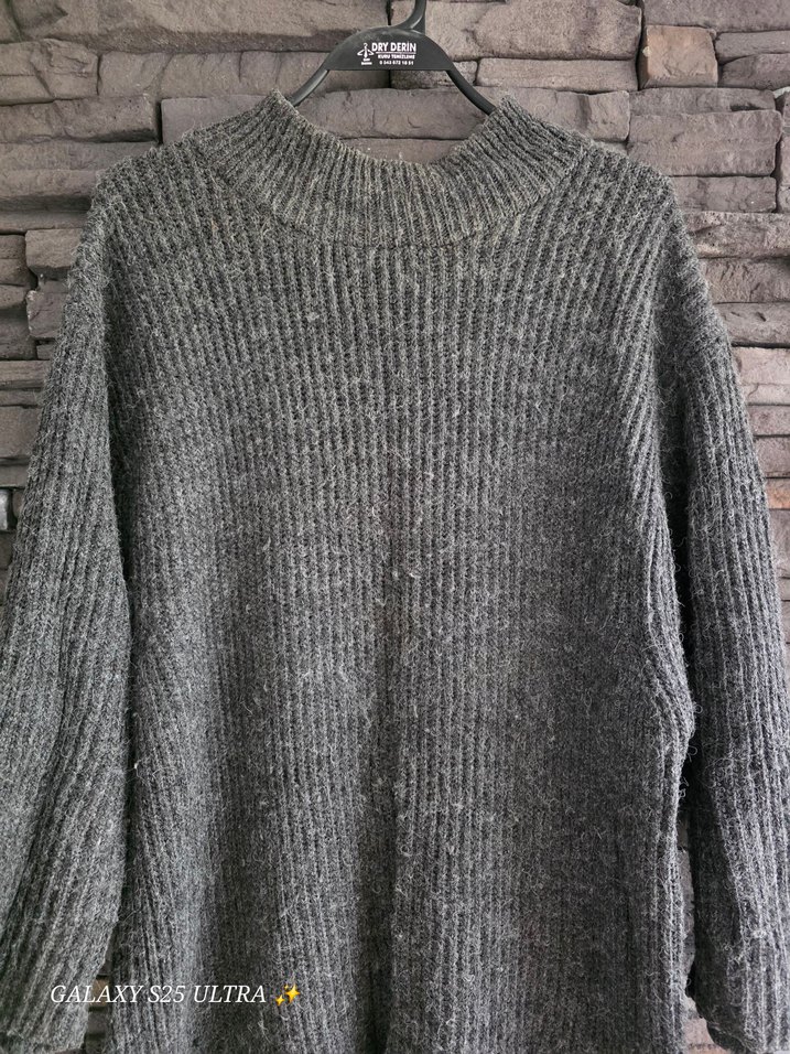 Gri Triko Boğazlı Kadın Kazak - Görsel 2