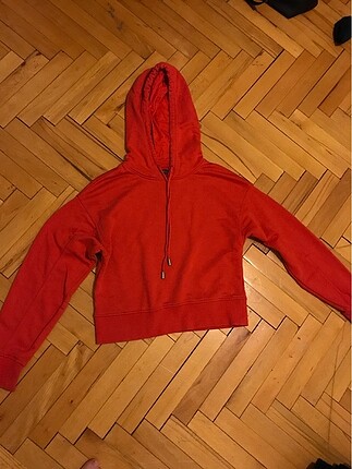 Temiz birkaç defa kullandım hasarı yok crop sweatshirt