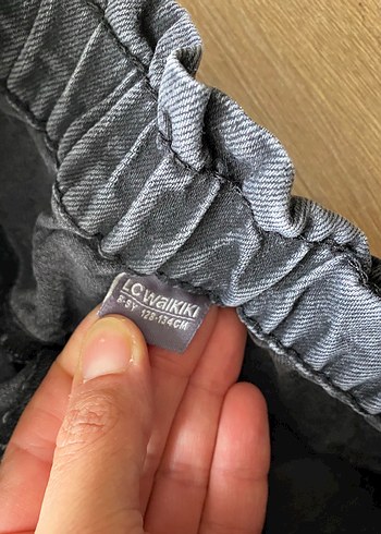 LC Waikiki Siyah Taşlanmış Kız Çocuk Kot Pantolon