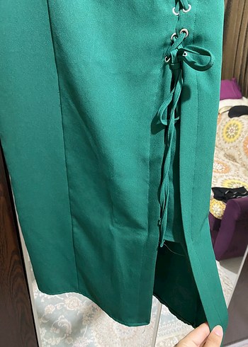 Yeşil Düğmeli midi askılı Kalem Elbise - Görsel 4