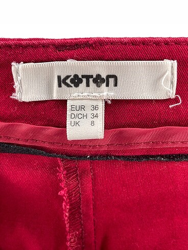 34 Beden kırmızı Renk Koton Mini Şort %70 İndirimli.