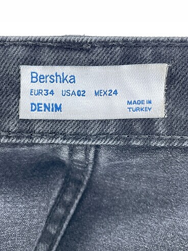 34 Beden çeşitli Renk Bershka Jean / Kot %70 İndirimli.