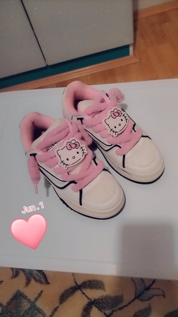 Bershka Hello Kitty Mania Pembe Spor Ayakkabı - Görsel 5