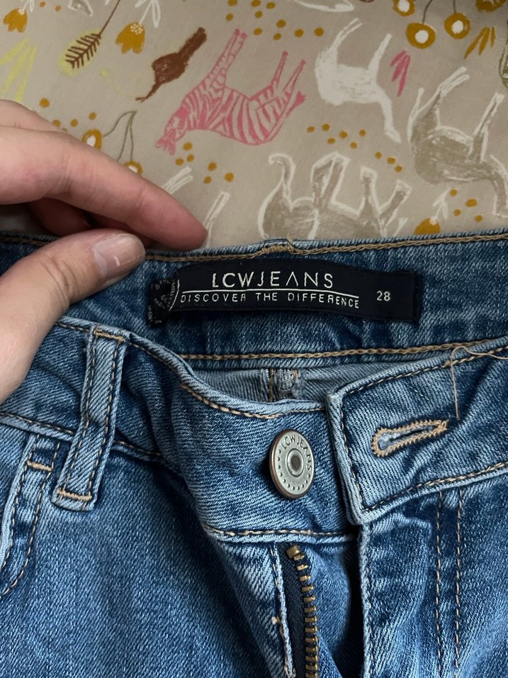 Mavi Kısa Kot Şort - Görsel 2