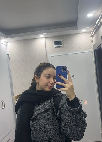Siyah Kadın yünlü kısa kaban
