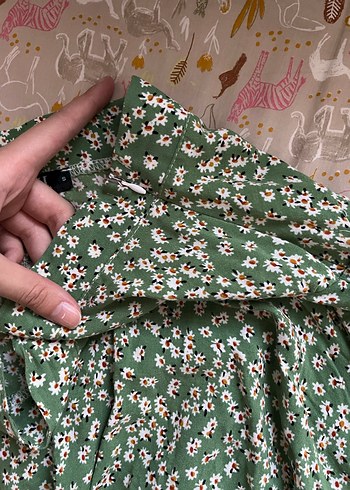 Volan Detaylı Yeşil Mini Etek - Görsel 5