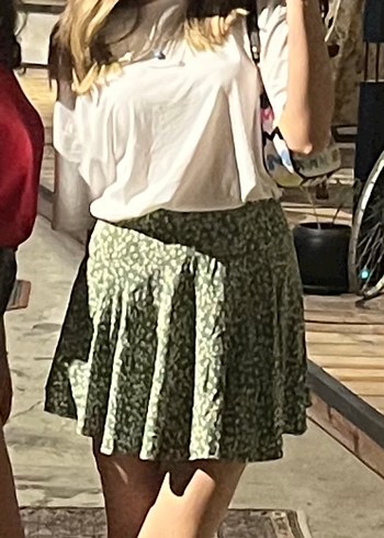 Volan Detaylı Yeşil Mini Etek - Görsel 6