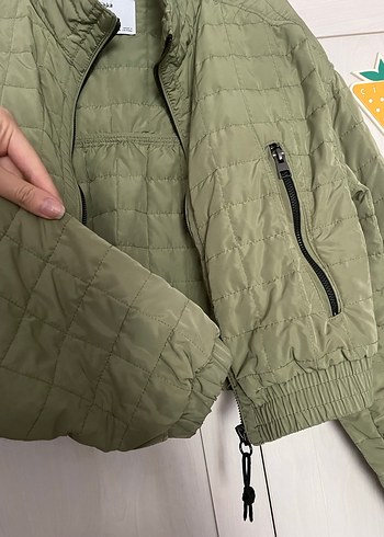 Yeşil Fermuarlı Kısa bershka mont - Görsel 4