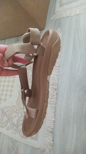 38 Beden camel Renk KREM RENGİ SANDALET