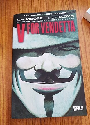 V For Vendetta İngilizce Çizgi Roman