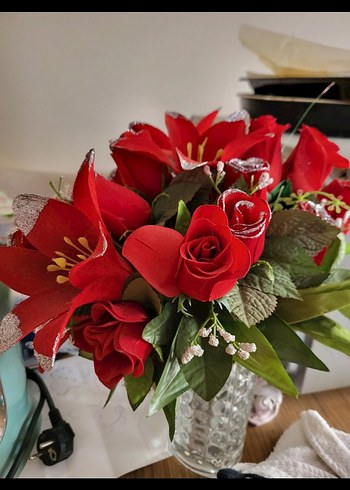 Kırmızı Yapay Gül Buketi - Görsel 2