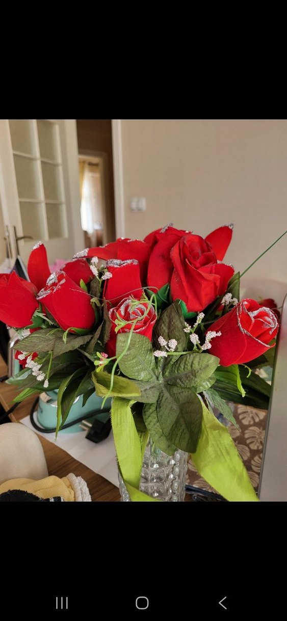 Kırmızı Yapay Gül Buketi - Görsel 3