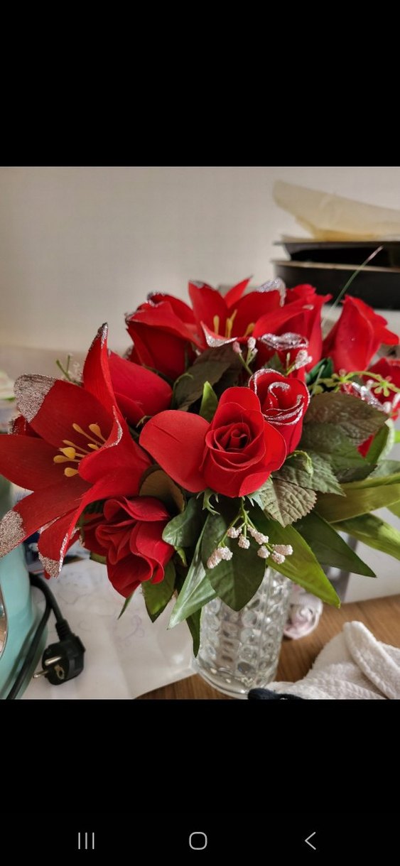 Kırmızı Yapay Gül Buketi - Görsel 2