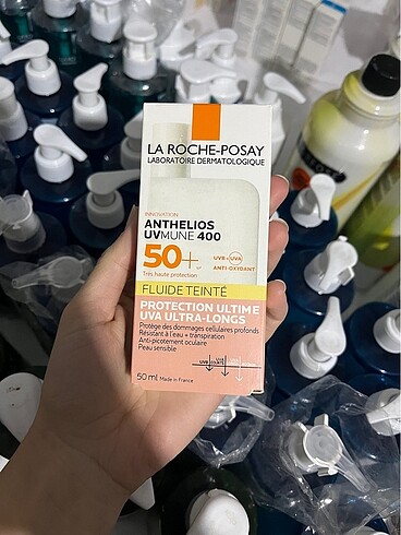 La Roche Posay La Roche Posay Anthelios UVmune Fluid Güneş Kremi SPF50+ 50 ml -