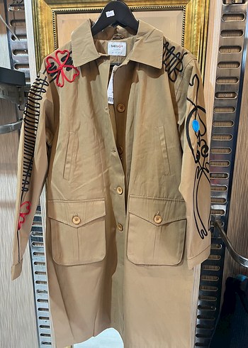 Nakışlı Bej Kadın Trençkot - Görsel 2