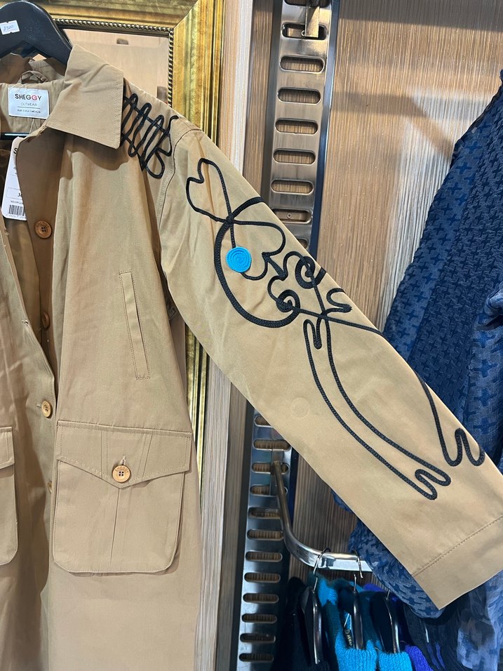 Nakışlı Bej Kadın Trençkot - Görsel 3