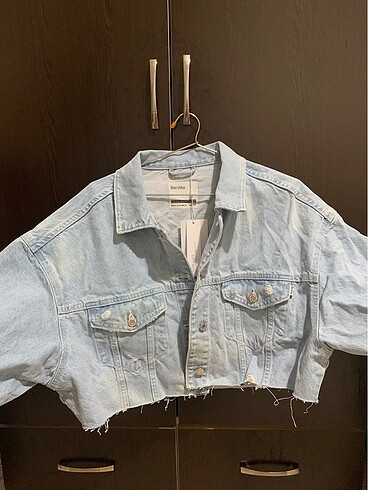 BERSHKA KOT CEKET