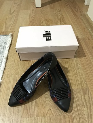 Elle Elle babet