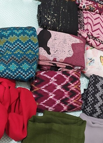 Beden Sallarin hepsi satılık adet fiyatı 7 TL