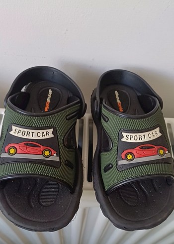 Yeşil Baskılı Tokalı Erkek Çocuk Terliği