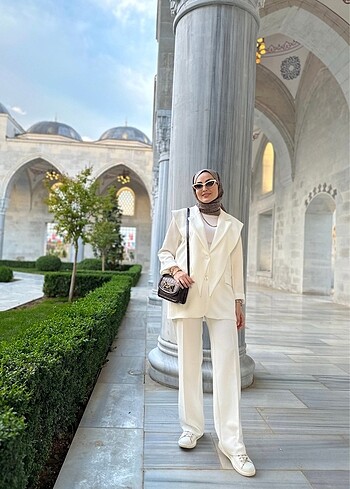 Lavinia takım