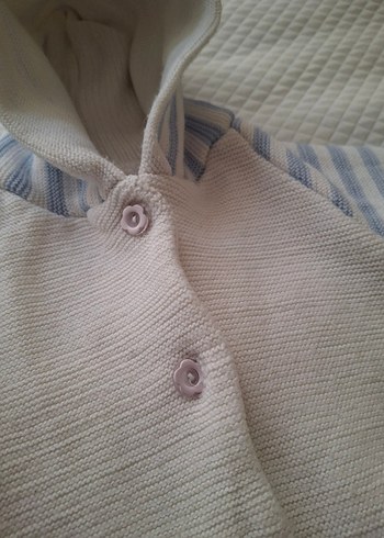 Kapüşonlu Düğmeli Erkek Çocuk Hırka - Görsel 2