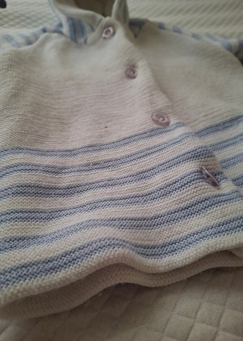 Kapüşonlu Düğmeli Erkek Çocuk Hırka - Görsel 3