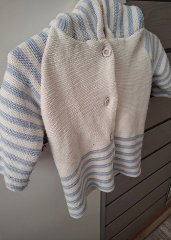 Kapüşonlu Düğmeli Erkek Çocuk Hırka - Görsel 4