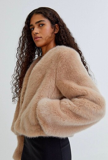 Pull and Bear Pull&Bear yumuşak açık pembe peluş kürk mont