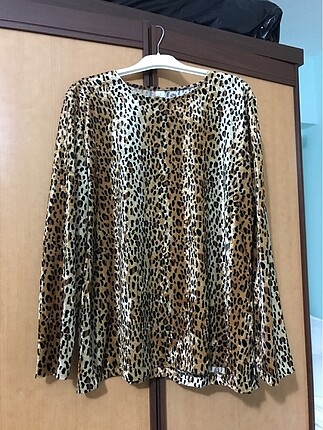 Leopar desenli şık buluz