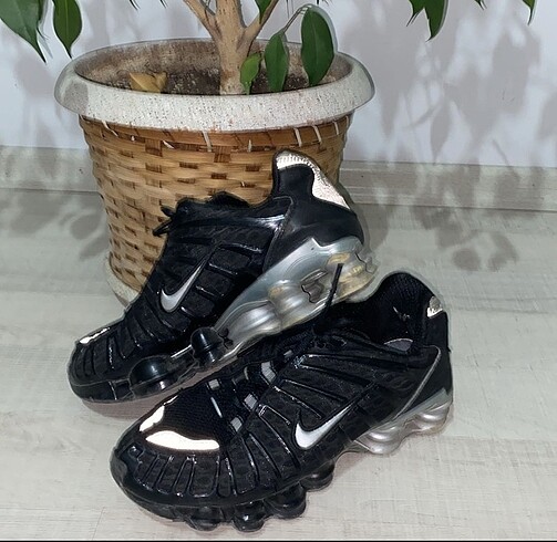 Nike Shox Tl