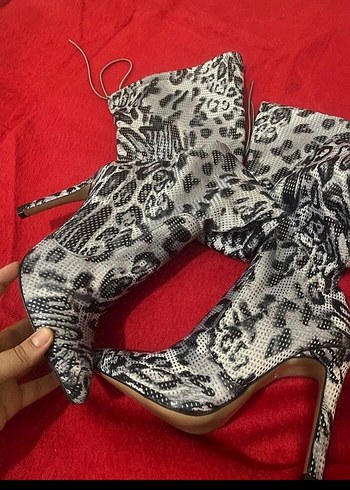 38 Beden gri Renk Gri Yılan Desenli Dizüstü Topuklu Çizme