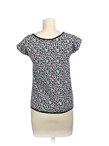 m Beden PreLoved Bluz %70 İndirimli.