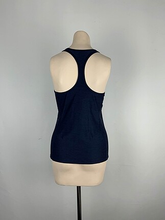 H&M H&M T-shirt %70 İndirimli.
