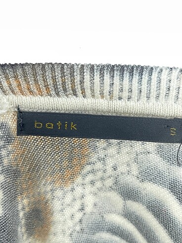 s Beden çeşitli Renk Batik Bluz %70 İndirimli.