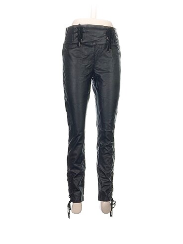Guess Düz Kesim %70 İndirimli.
