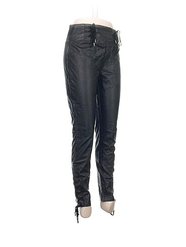Guess Guess Düz Kesim %70 İndirimli.