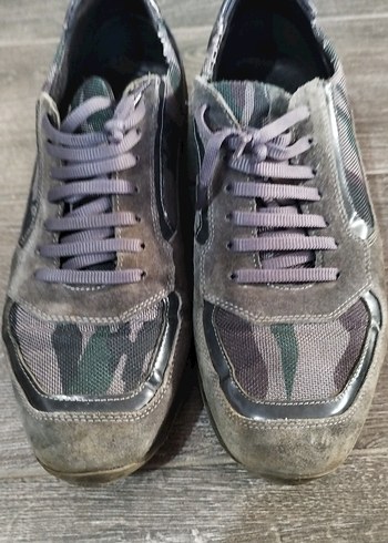 inci Gri Camo Bagcikli Sneaker