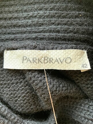 42 Beden Park Bravo Hırka %70 İndirimli.